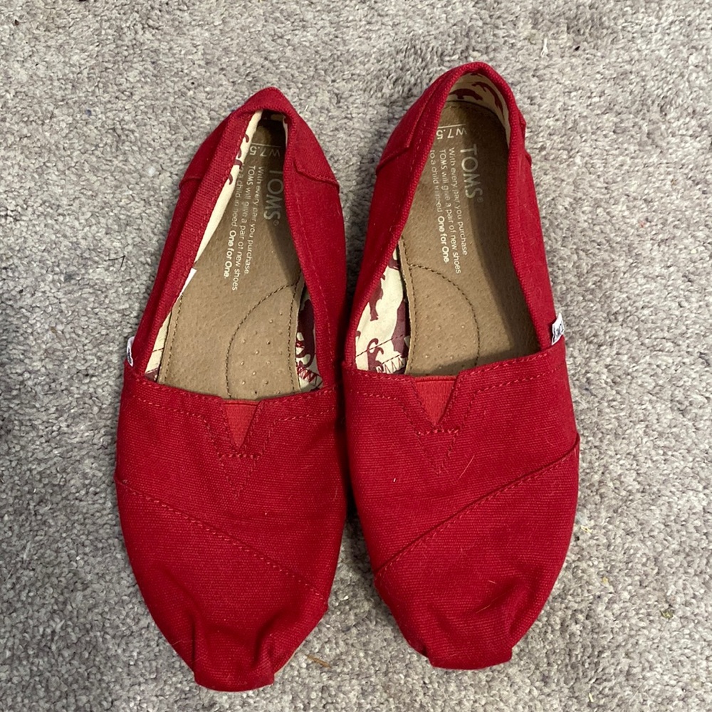 Toms Women’s Alpargatas size 7.5